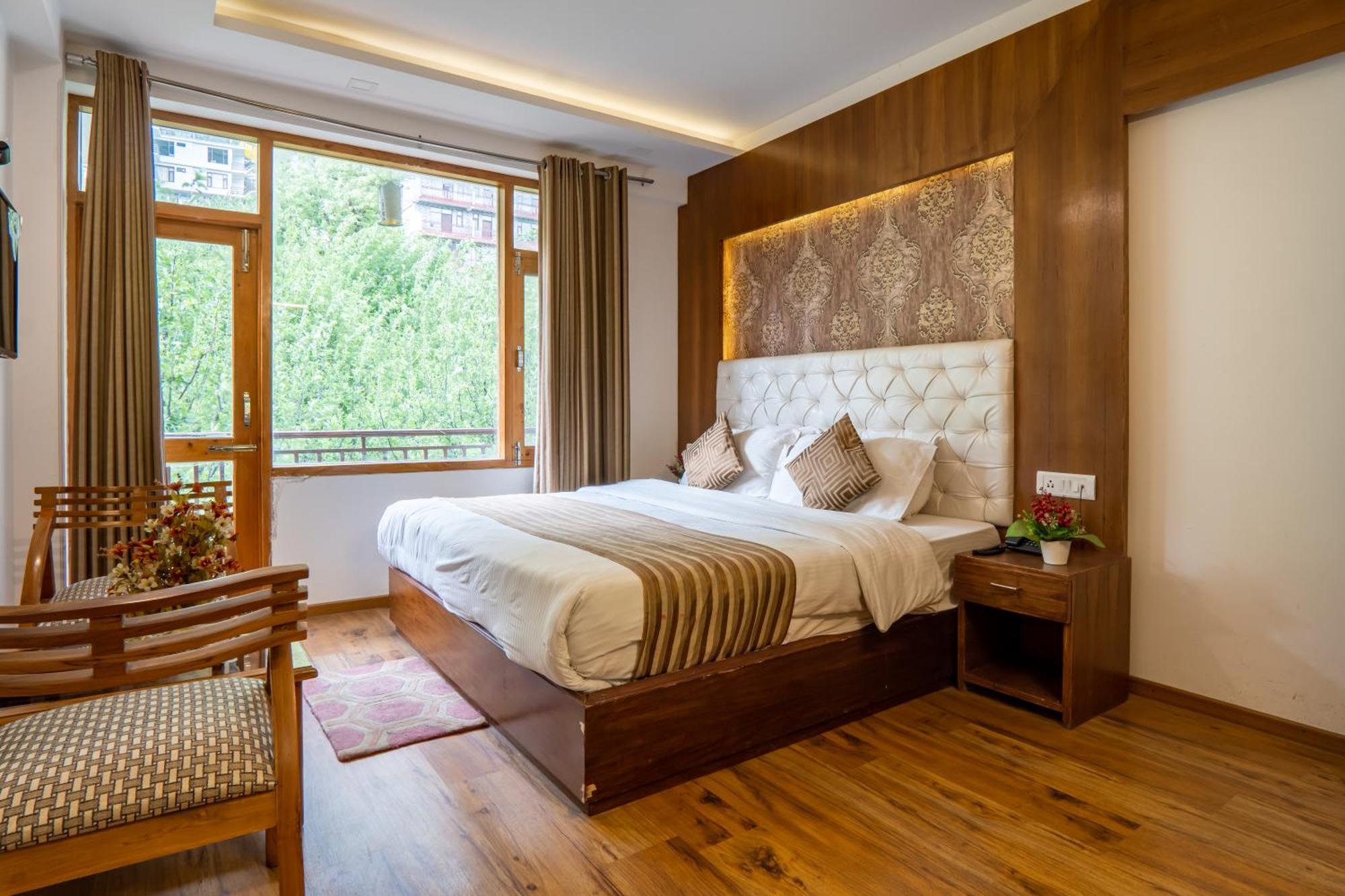 Pristine Inn Manali מראה חיצוני תמונה