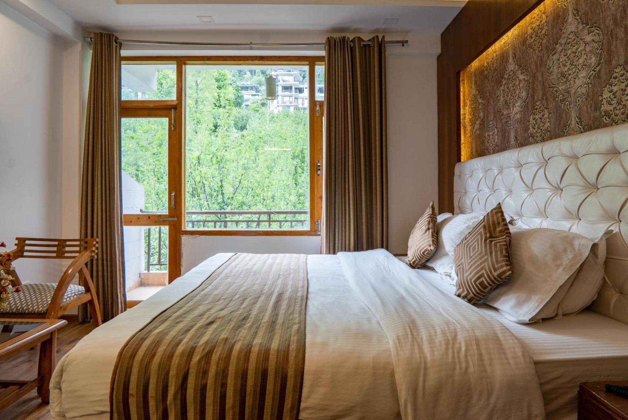 Pristine Inn Manali מראה חיצוני תמונה