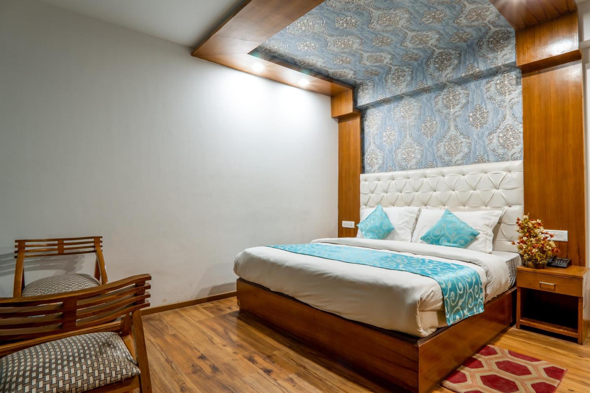 Pristine Inn Manali מראה חיצוני תמונה