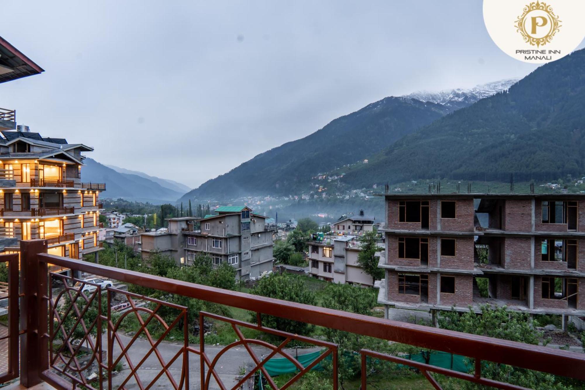 Pristine Inn Manali מראה חיצוני תמונה